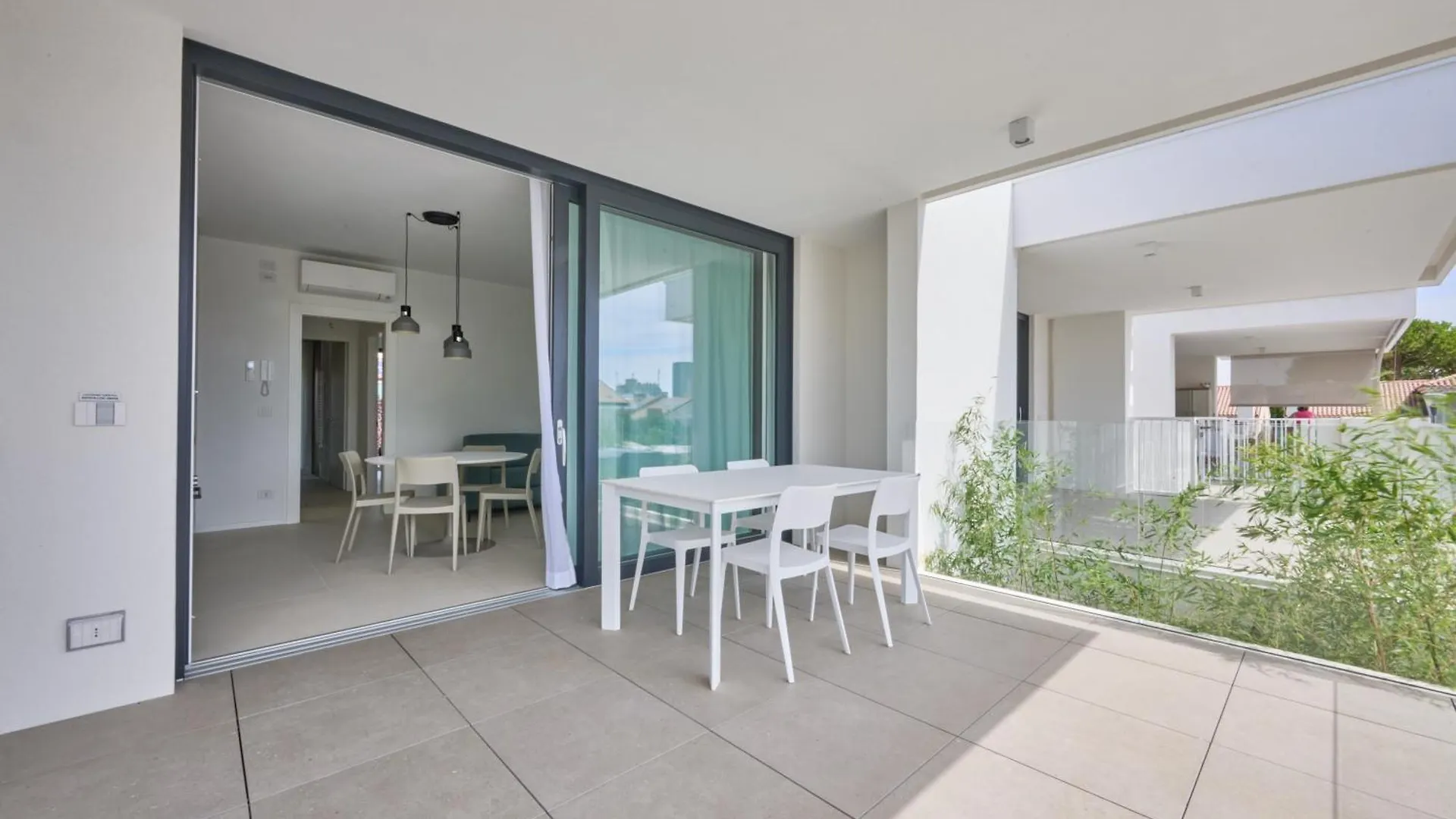 Venice Beach Apartments ليدو دي يسولو