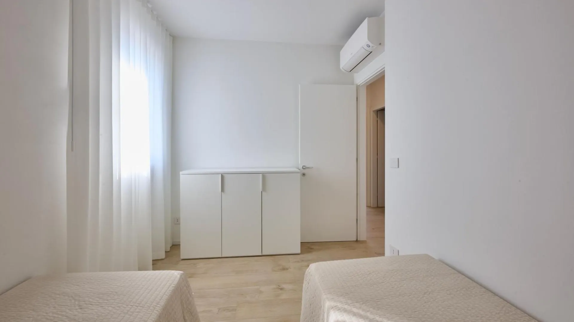 Venice Beach Apartments リド・ディ・イエゾロ